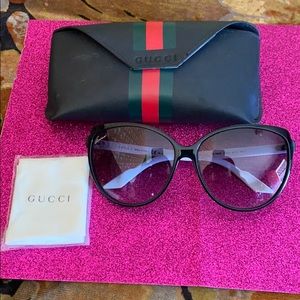 AUTHENTIC Gucci glasses!